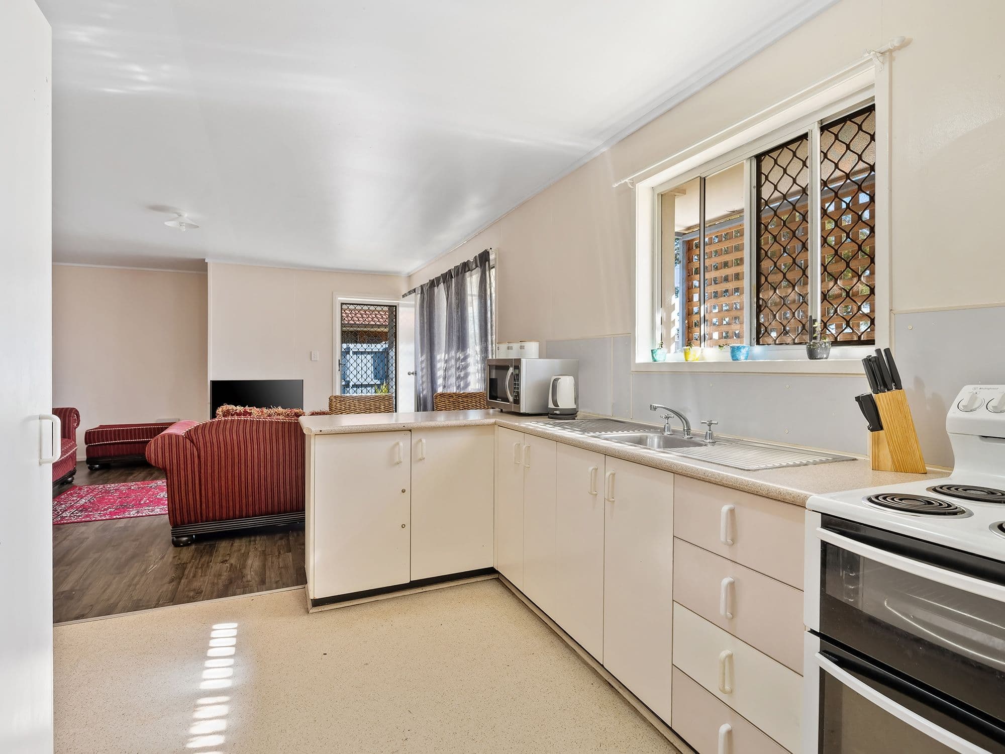 32 Nelson Street, Bundamba QLD 4304, Bundamba - Thumbnail 6