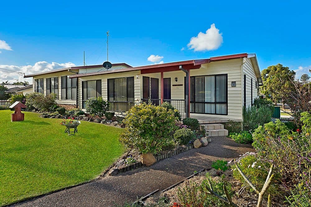 30 Mawson Drive, Killarney Vale - Thumbnail 2