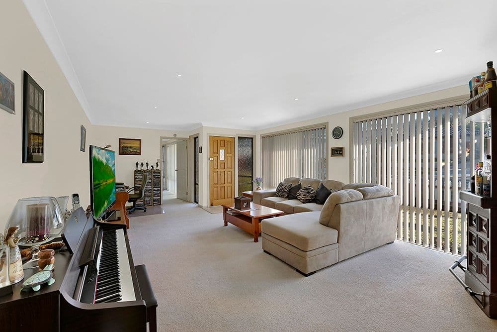 30 Mawson Drive, Killarney Vale - Thumbnail 5