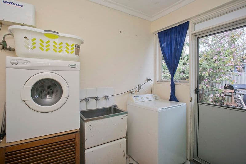 16 Bladon Way, SWAN VIEW WA 6056, Swan View - Thumbnail 8