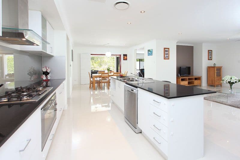 15 Seeana Crescent, Bridgeman Downs QLD 4035, Bridgeman Downs - Thumbnail 5