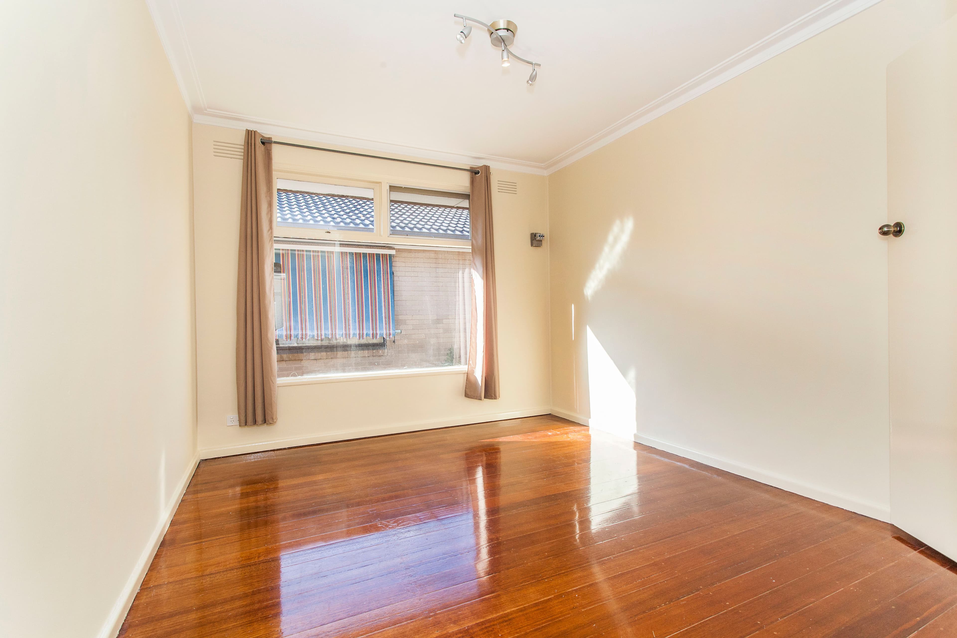 2 Walker Avenue, Mitcham VIC 3132, Mitcham - Thumbnail 5