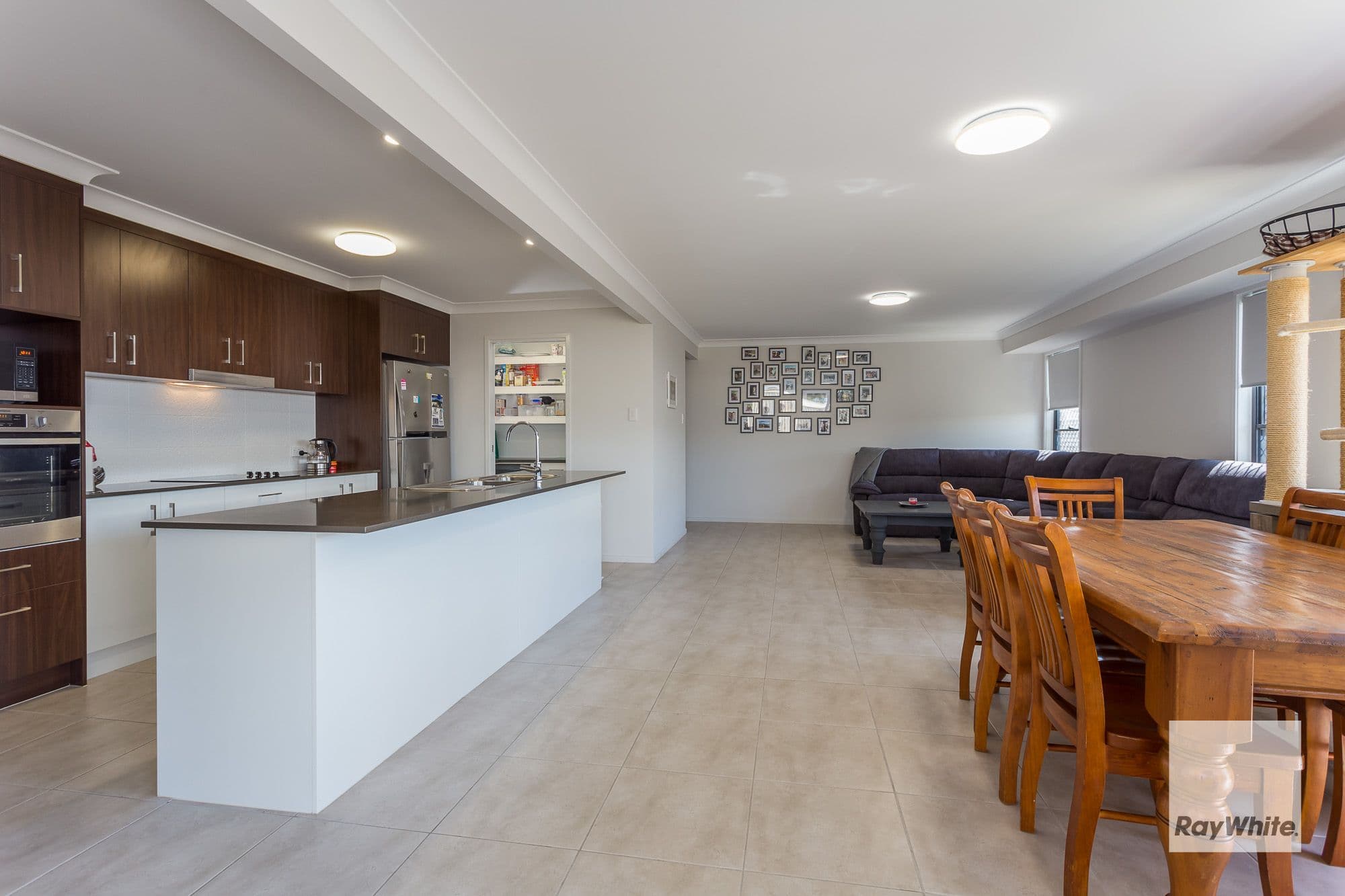 3 Kubler Crescent, Redland Bay QLD 4165, Redland Bay - Thumbnail 2