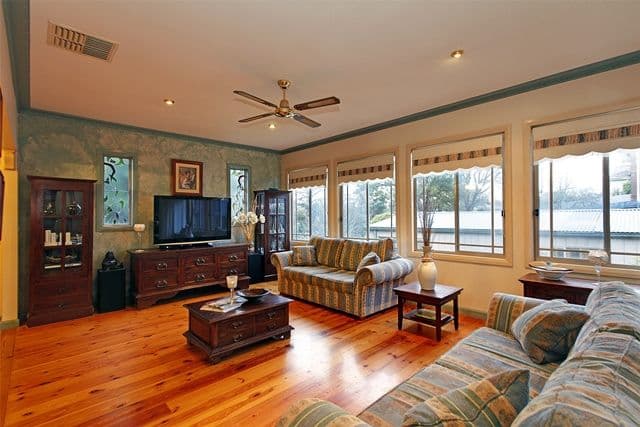 20 Hillcroft Street, RESERVOIR VIC 3073, Reservoir - Thumbnail 2
