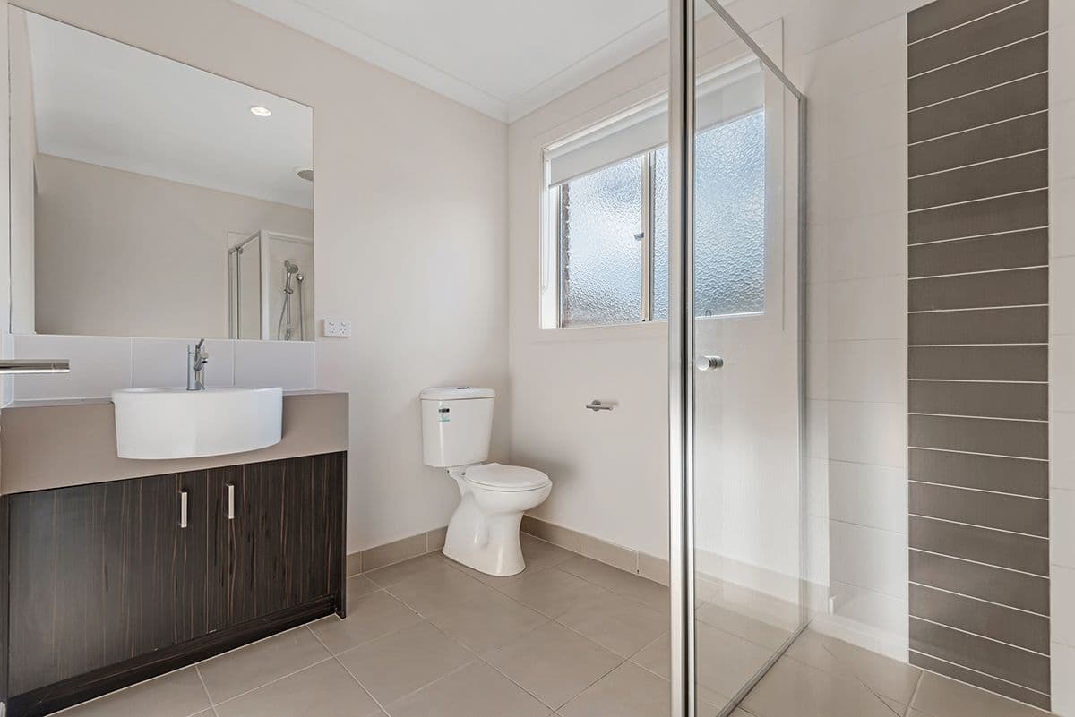 32 Ballybunion Avenue, Craigieburn VIC 3064, Craigieburn - Thumbnail 4