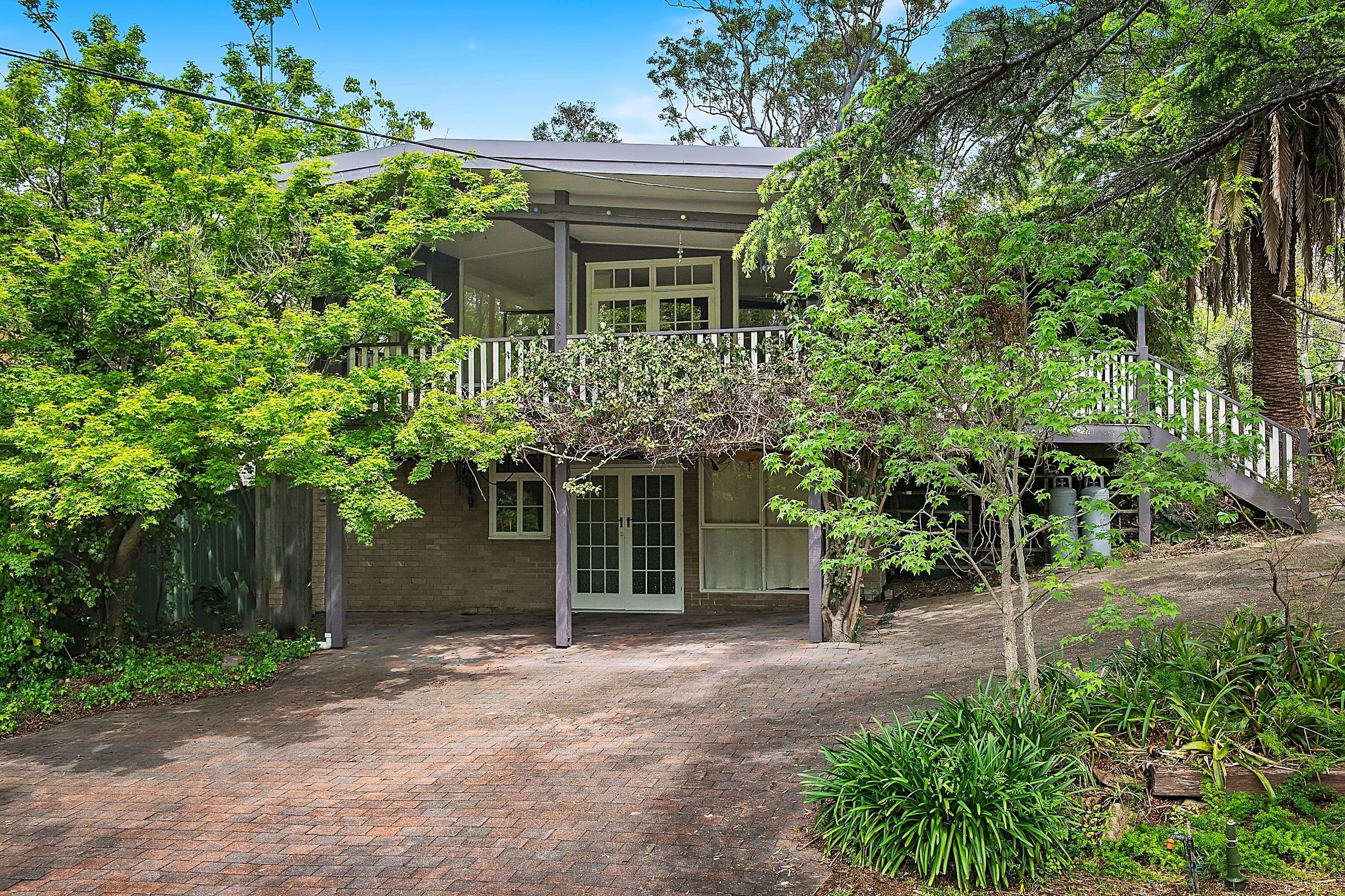 9 Sutherland Road, Cheltenham - Image 1
