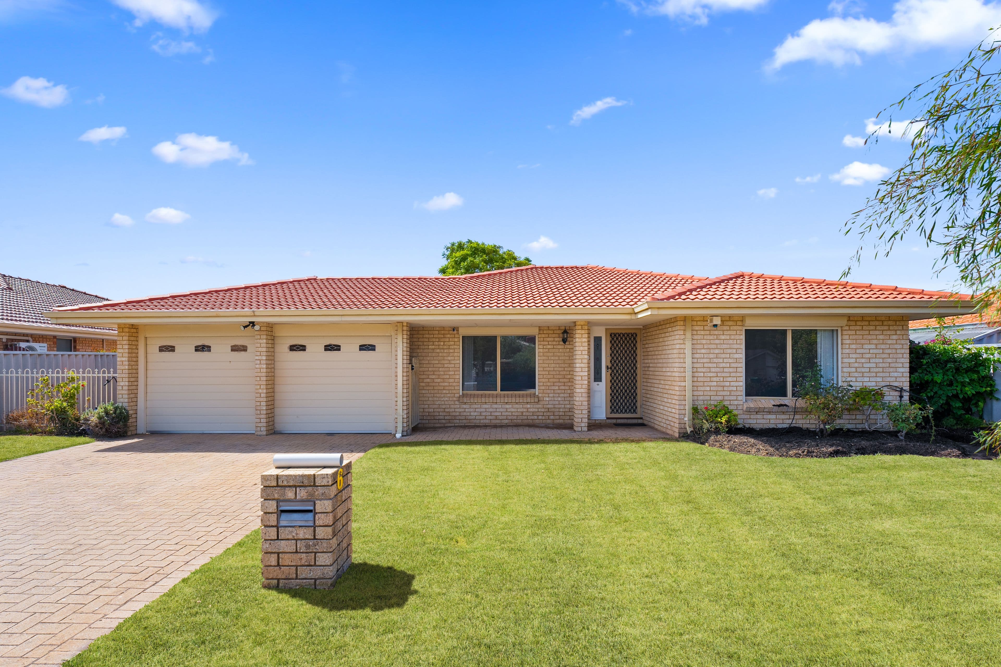6 Leeuwin Parade, Rockingham WA 6168, Rockingham - Image 1