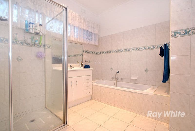 7 Tanjil Court, DANDENONG NORTH VIC 3175, Dandenong North - Thumbnail 5