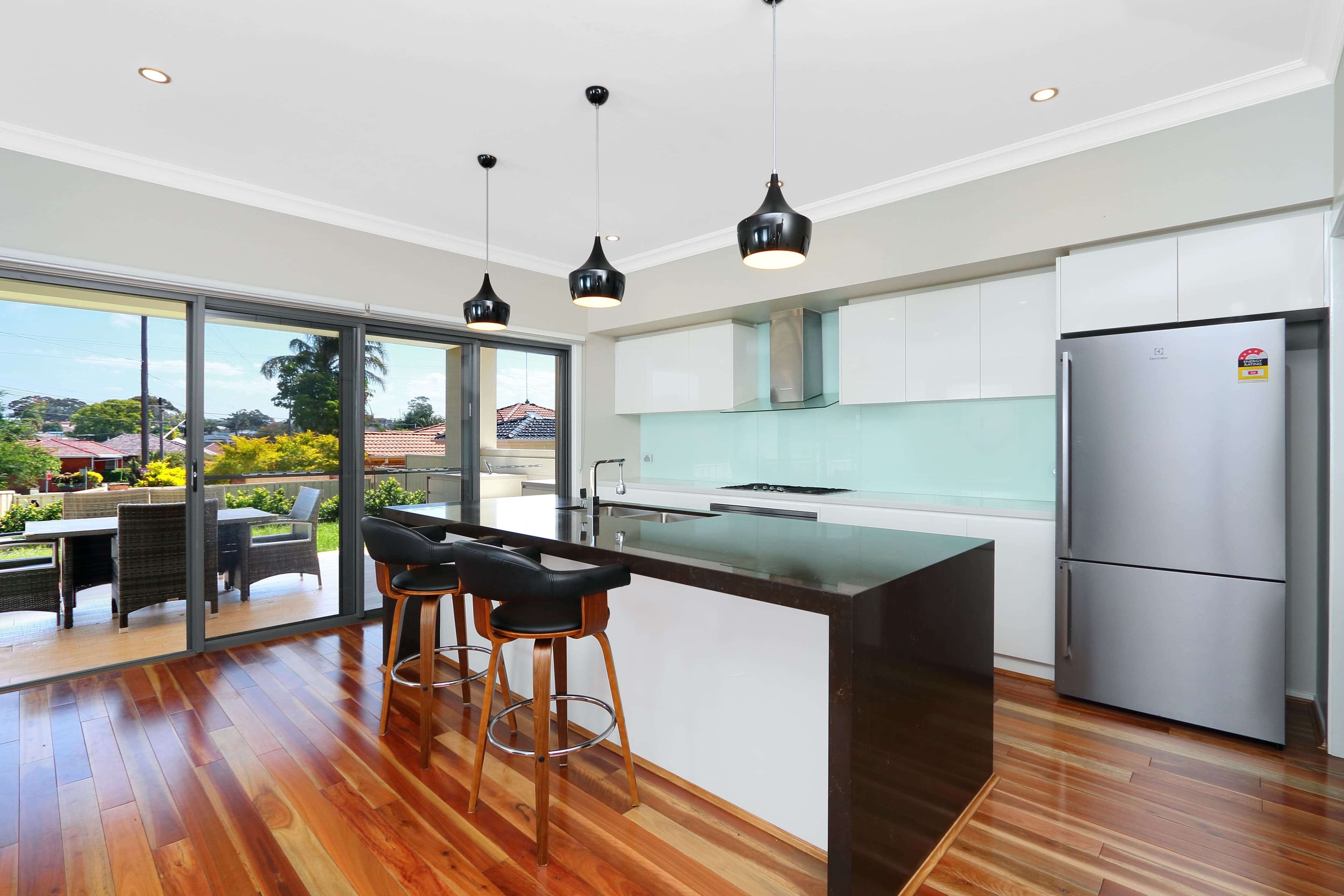 223 Carrington Avenue, Hurstville - Thumbnail 3