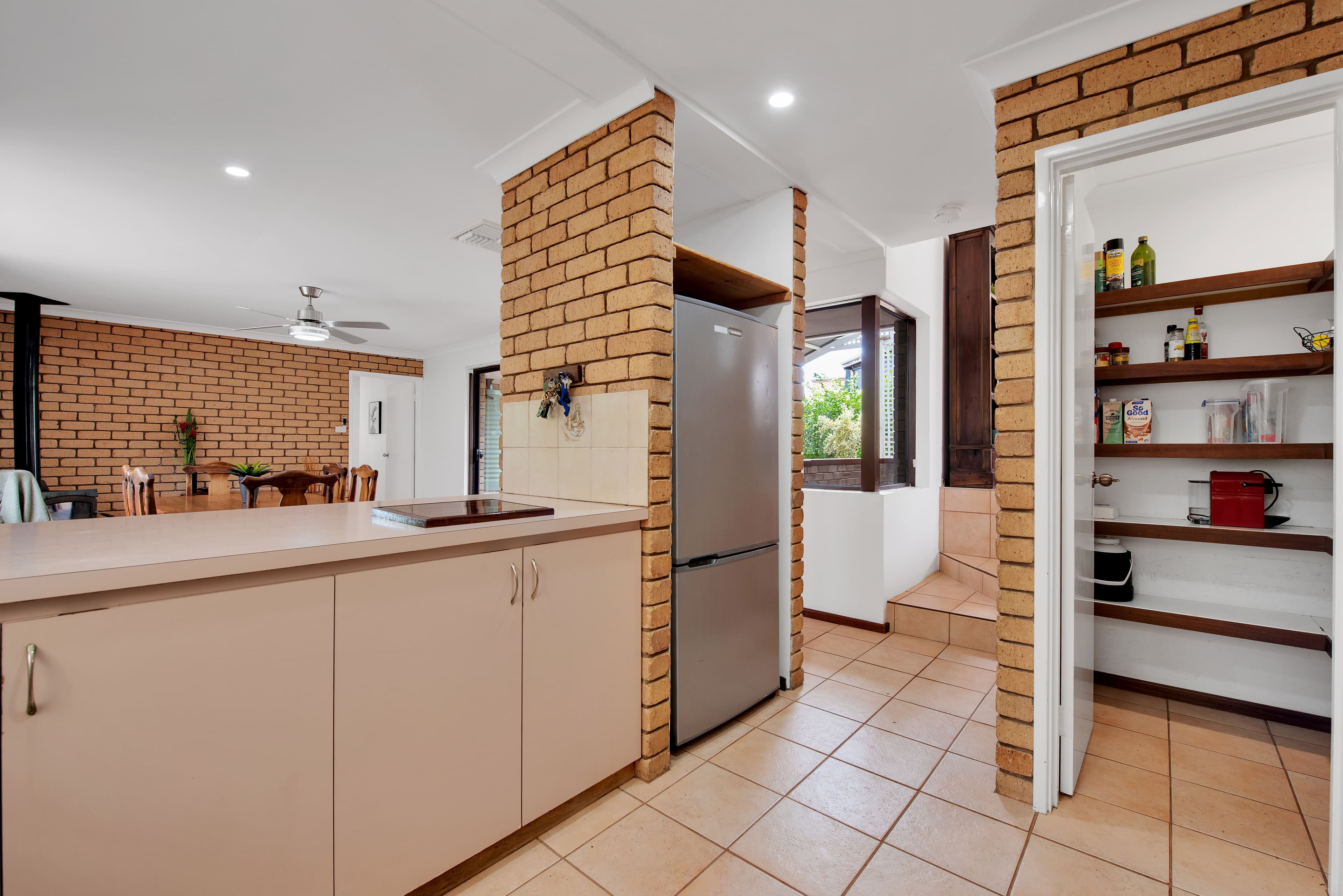 48 Glenview Street, Mount Tarcoola WA 6530, Mount Tarcoola - Thumbnail 3