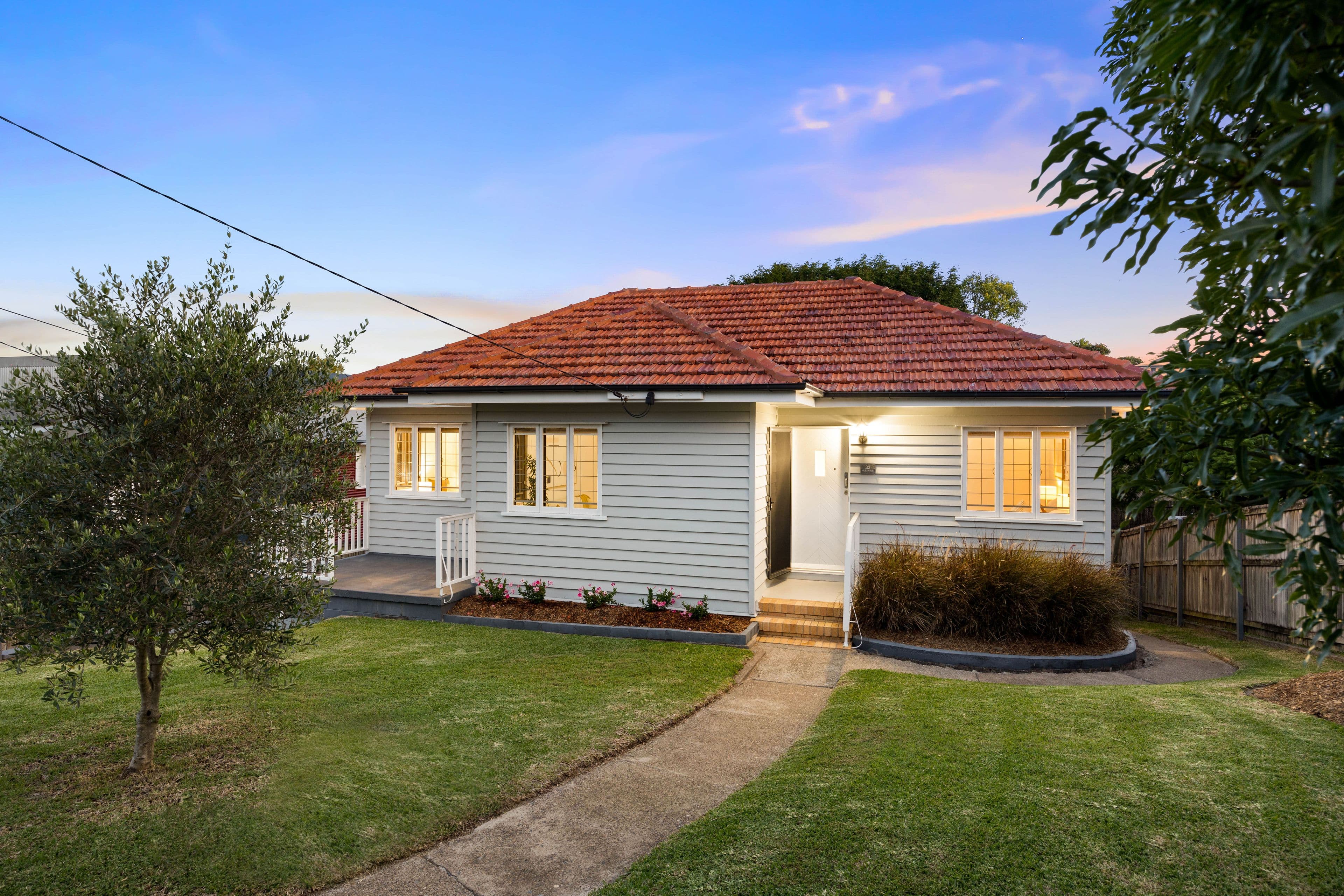 33 Hobart Avenue, Camp Hill QLD 4152, Camp Hill - Image 1