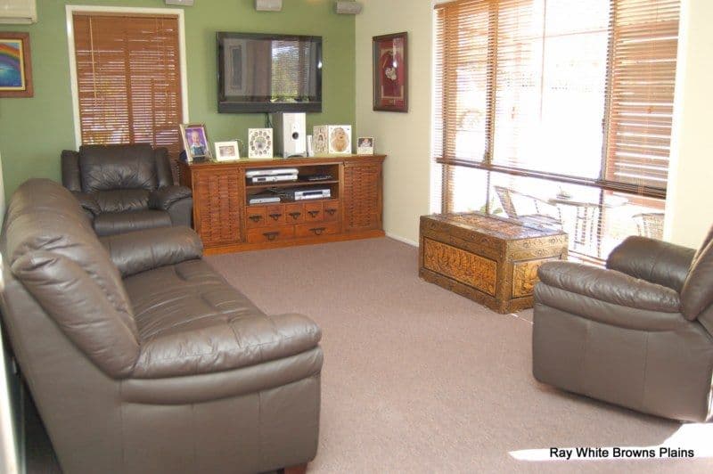 13  Curzon Street, BROWNS PLAINS QLD 4118, Browns Plains - Thumbnail 2