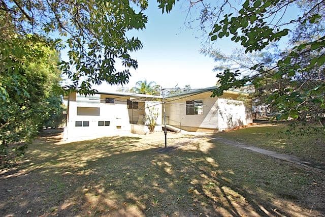 8 Weldon Street, NORTH IPSWICH QLD 4305, North Ipswich - Thumbnail 5