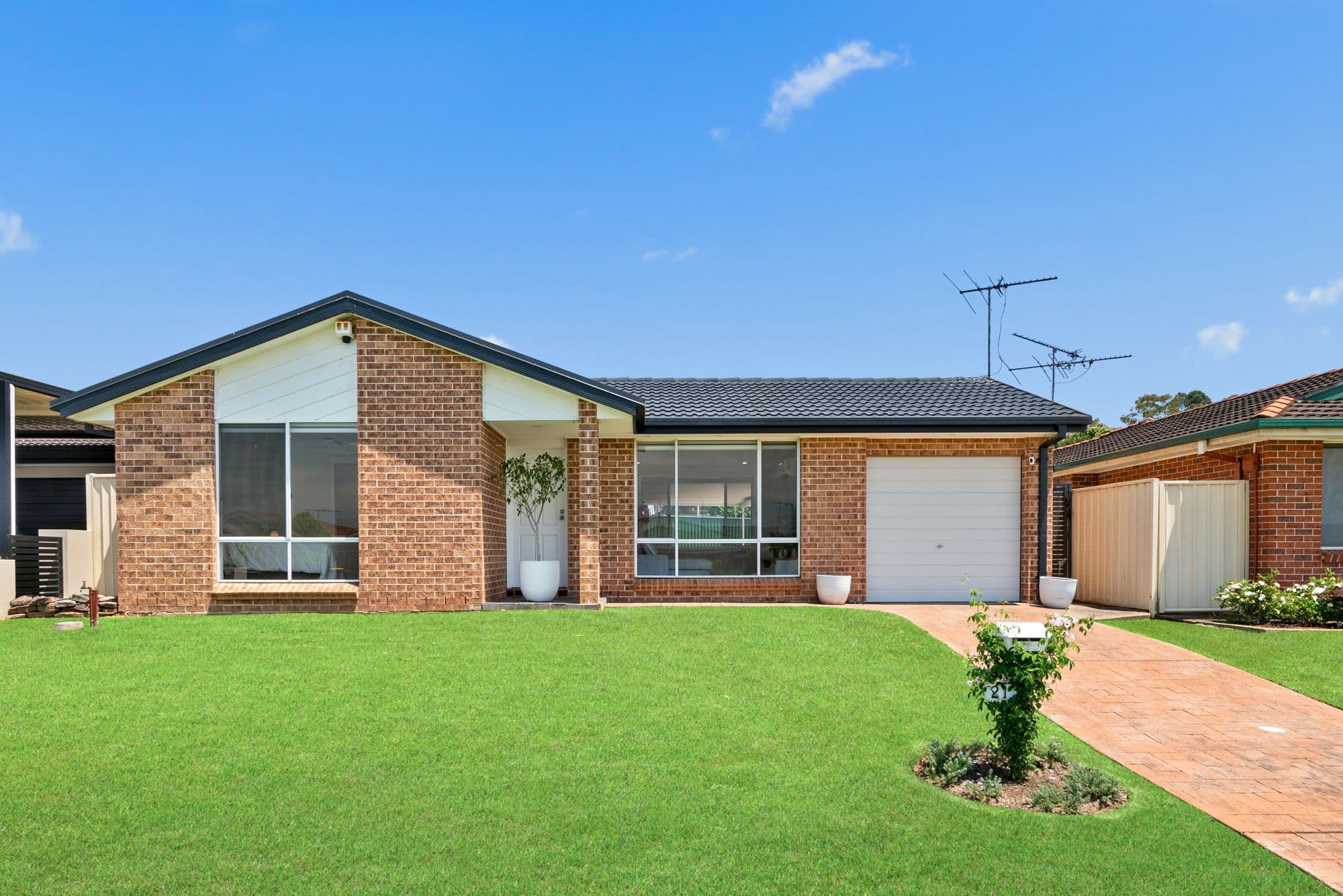 21 Carnarvon Street, Bow Bowing NSW 2566, Bow Bowing - Image 1