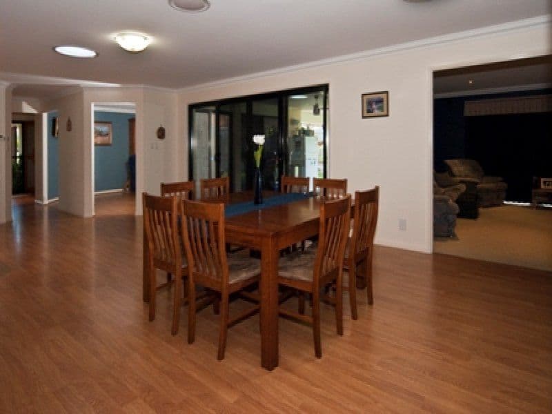 6/4 Proud Street, Labrador, QLD, 4215, Labrador - Thumbnail 2