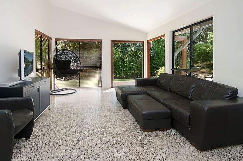 12 Hartfield Drive, BARDON QLD 4065, Bardon - Thumbnail 3