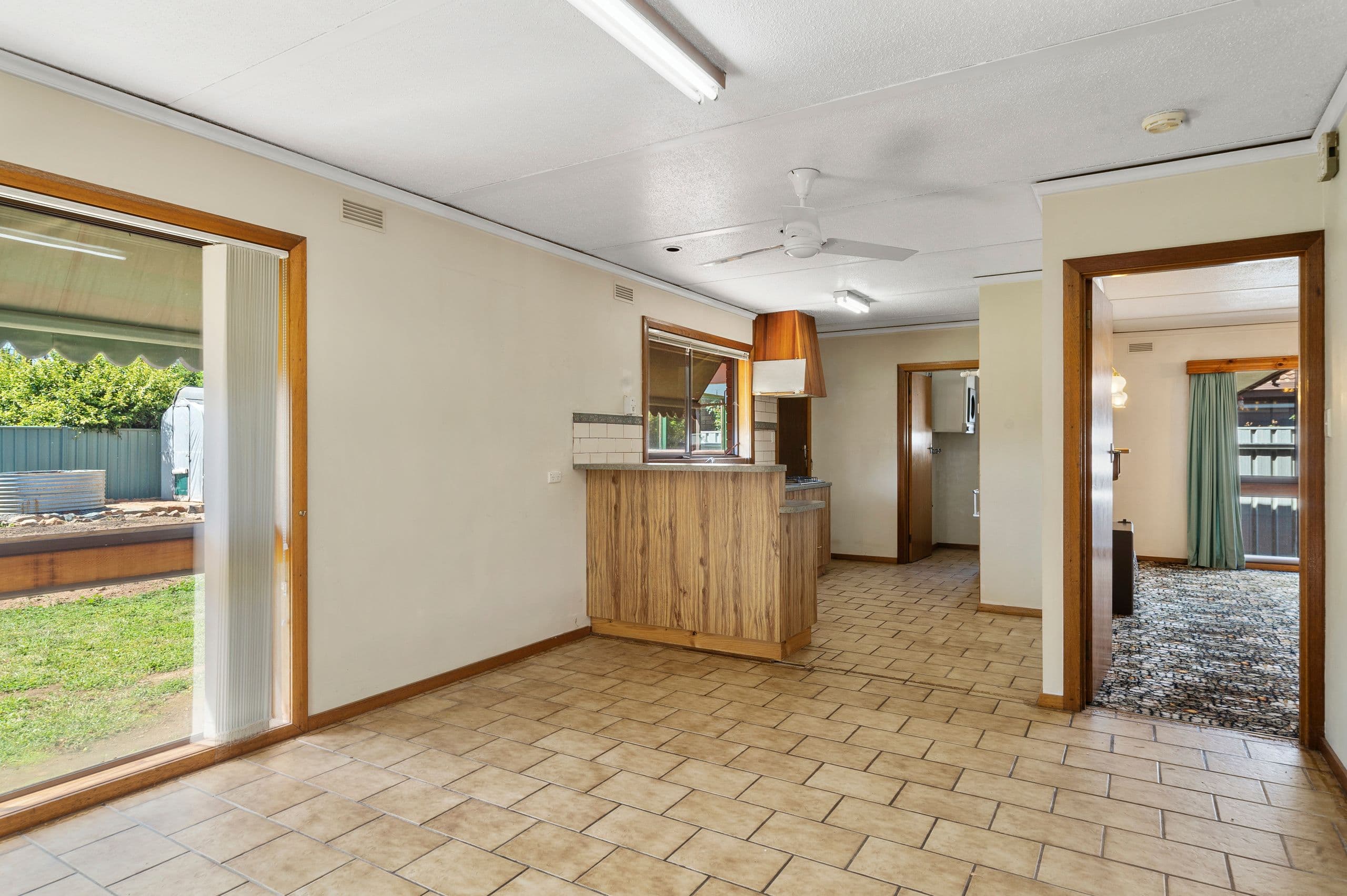 43 Monds Avenue, Benalla VIC 3672, Benalla - Thumbnail 2