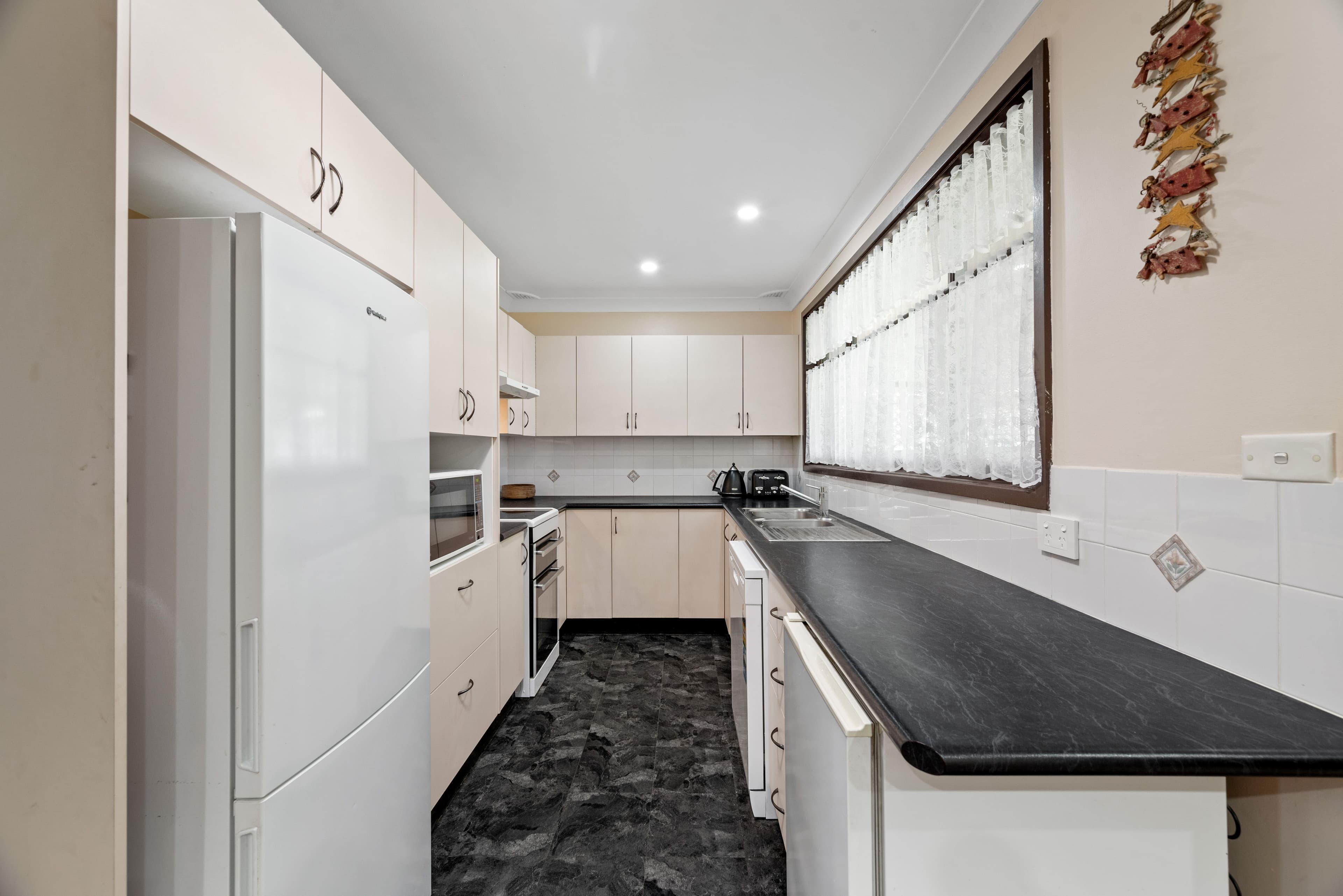10 Lane Place, Minto NSW 2566, Minto - Thumbnail 4