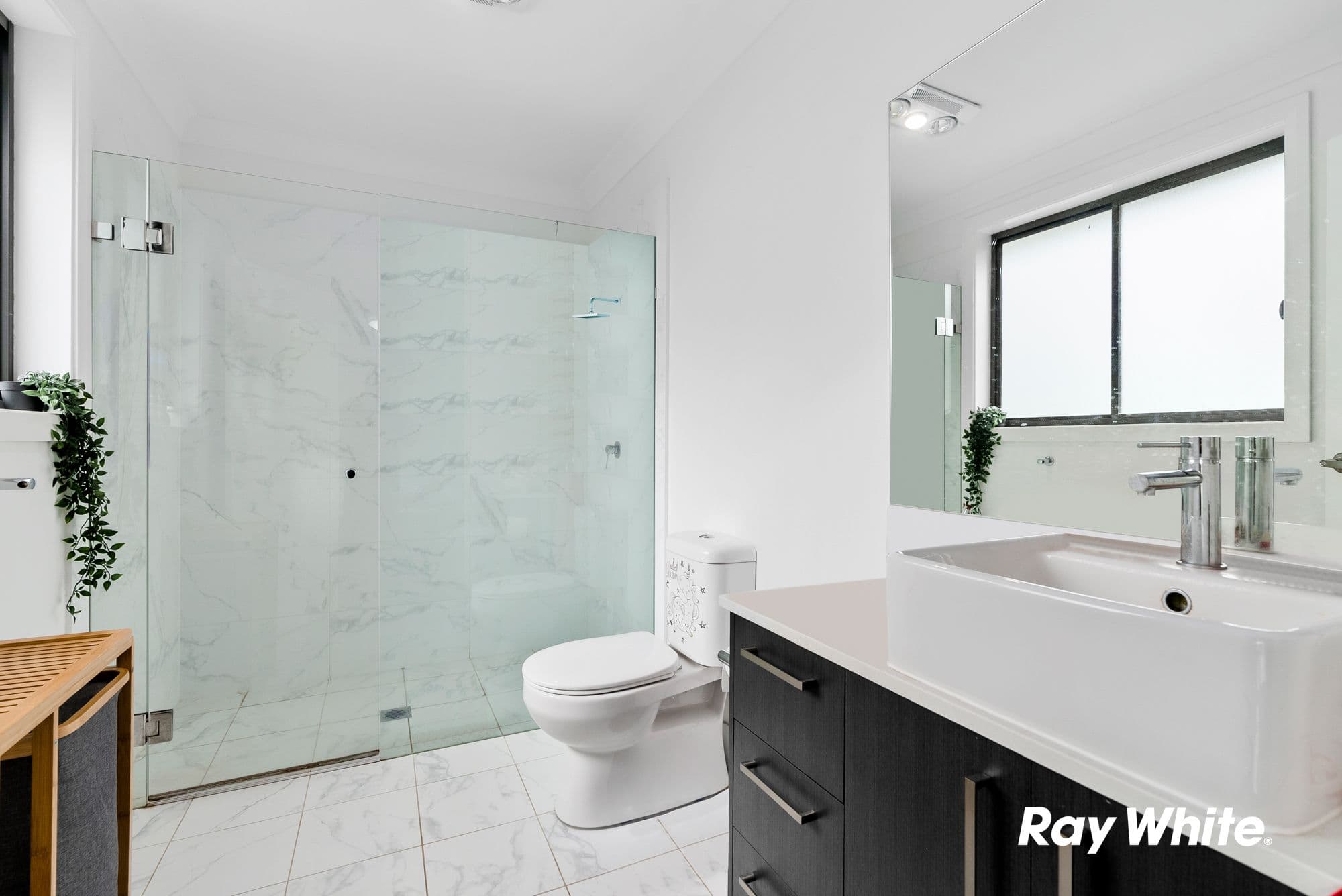 19 Hibiscus Crescent, Maudsland QLD 4210, Maudsland - Thumbnail 8