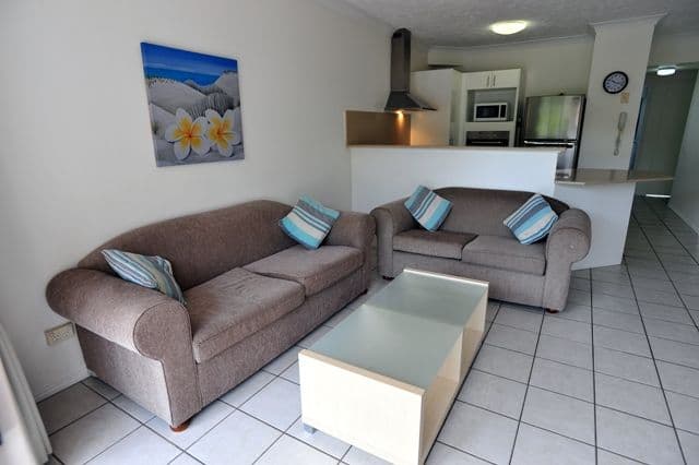 Apartment 14 'Grande Florida', 7 Redondo Avenue, MIAMI QLD 4220, Miami - Thumbnail 7