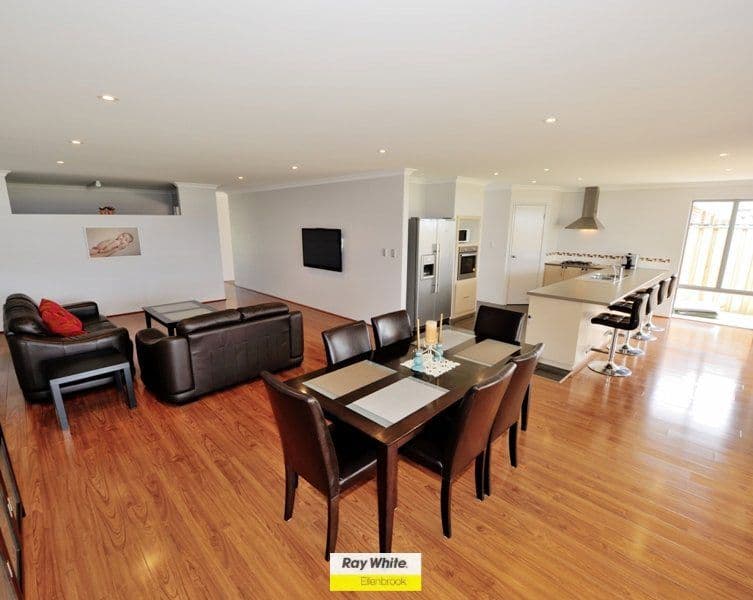 10 Hedlow Way, ELLENBROOK WA 6069, Ellenbrook - Thumbnail 2