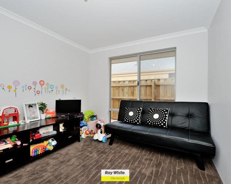 10 Hedlow Way, ELLENBROOK WA 6069, Ellenbrook - Thumbnail 3