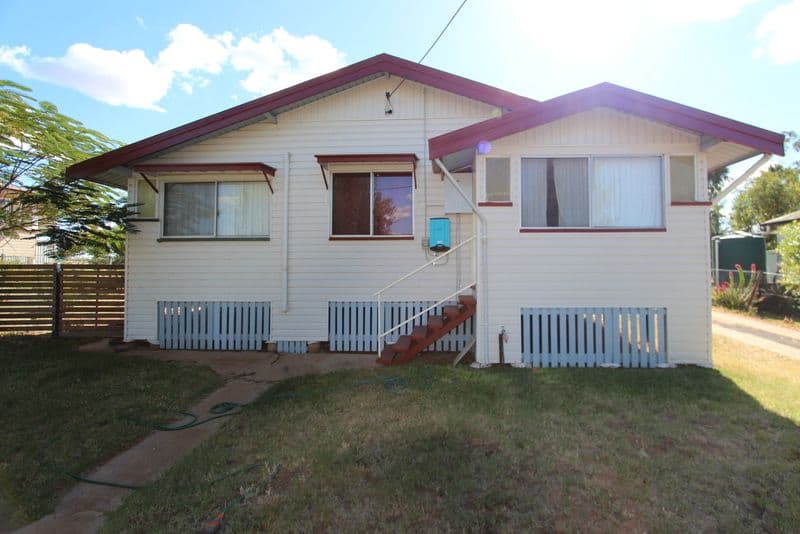 119 King Street, CHARLEVILLE QLD 4470, Charleville - Thumbnail 2