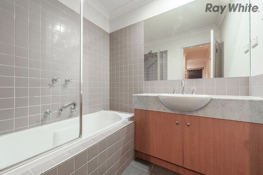 13C Wentworth Drive, Taylors Lakes VIC 3038, Taylors Lakes - Thumbnail 5