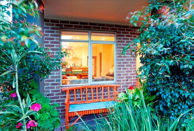 99 Cuthbert Road, RESERVOIR VIC 3073, Reservoir - Thumbnail 2