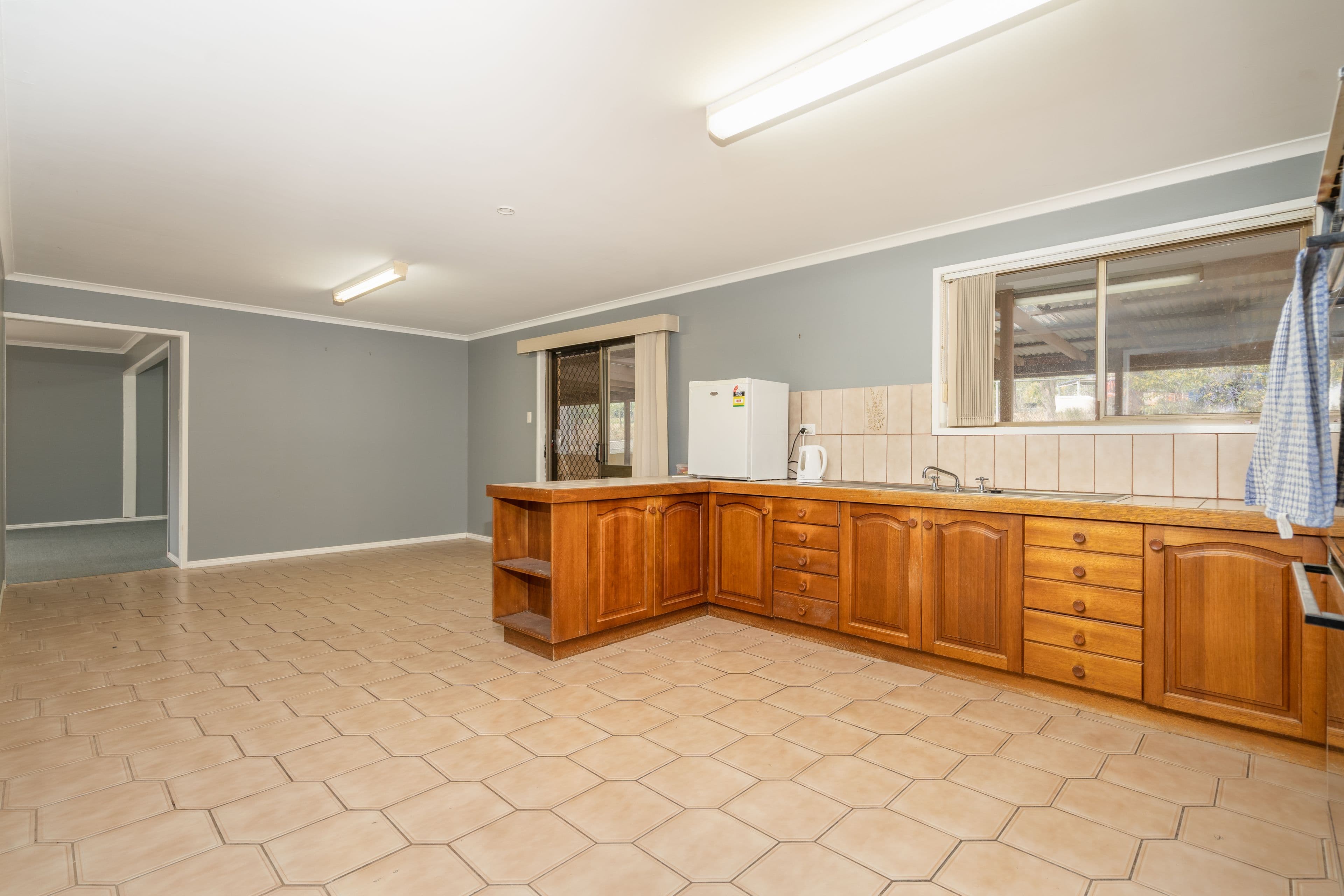 8 Quiberon Street, Karalee QLD 4306, Karalee - Thumbnail 6