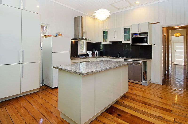 20 Houthem Street, CAMP HILL QLD 4152, Camp Hill - Thumbnail 3