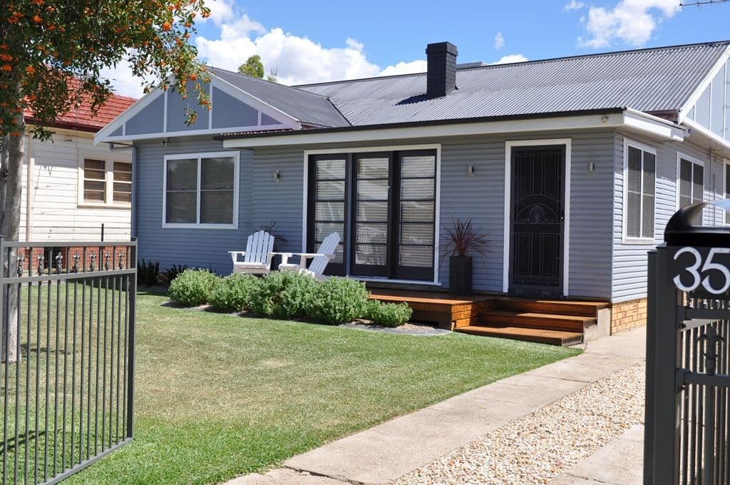 35 Hercules Street, Tamworth NSW 2340, West Tamworth - Image 1