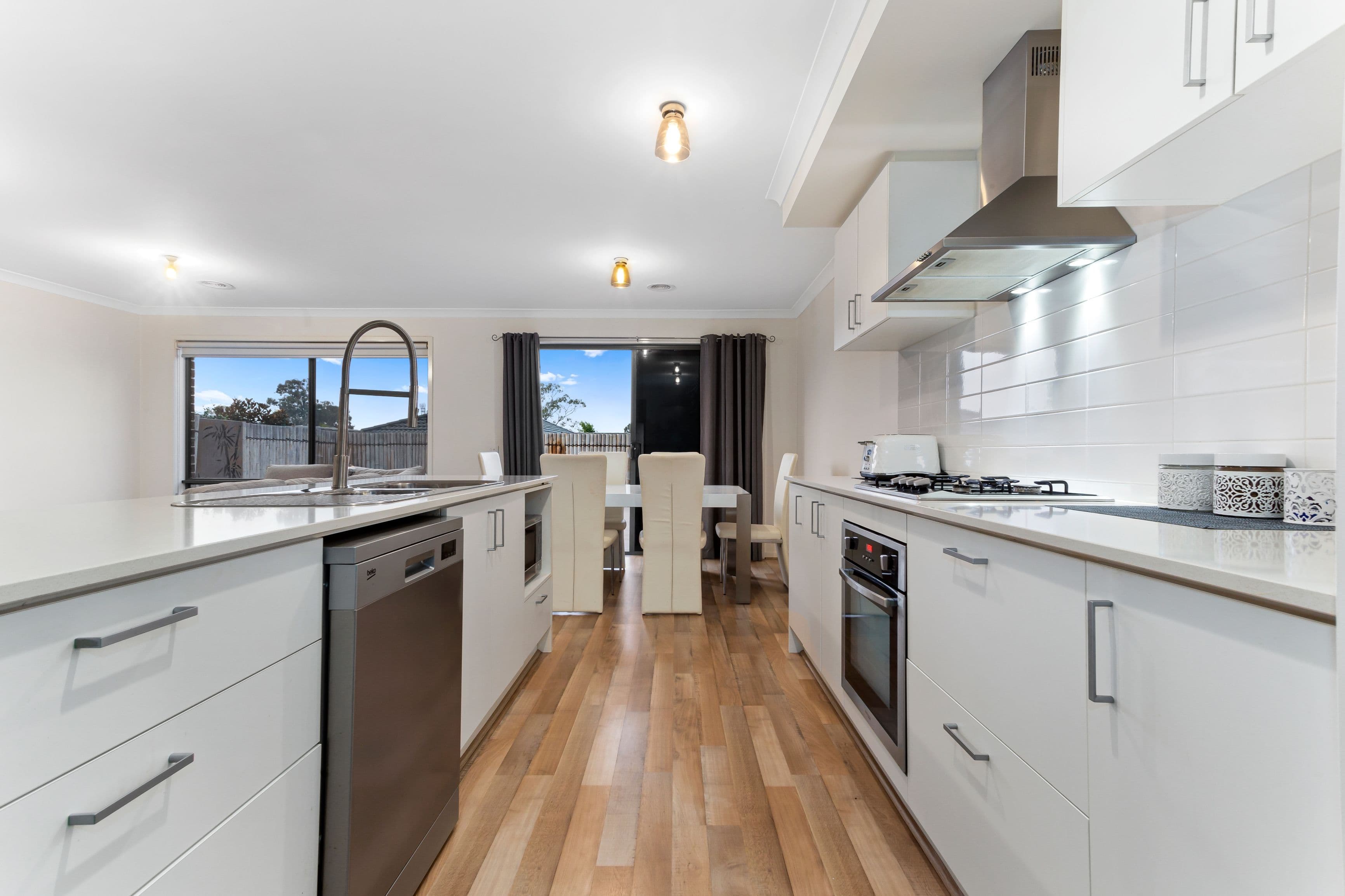 34 Fossilstone Avenue, Doreen VIC 3754, Doreen - Thumbnail 2