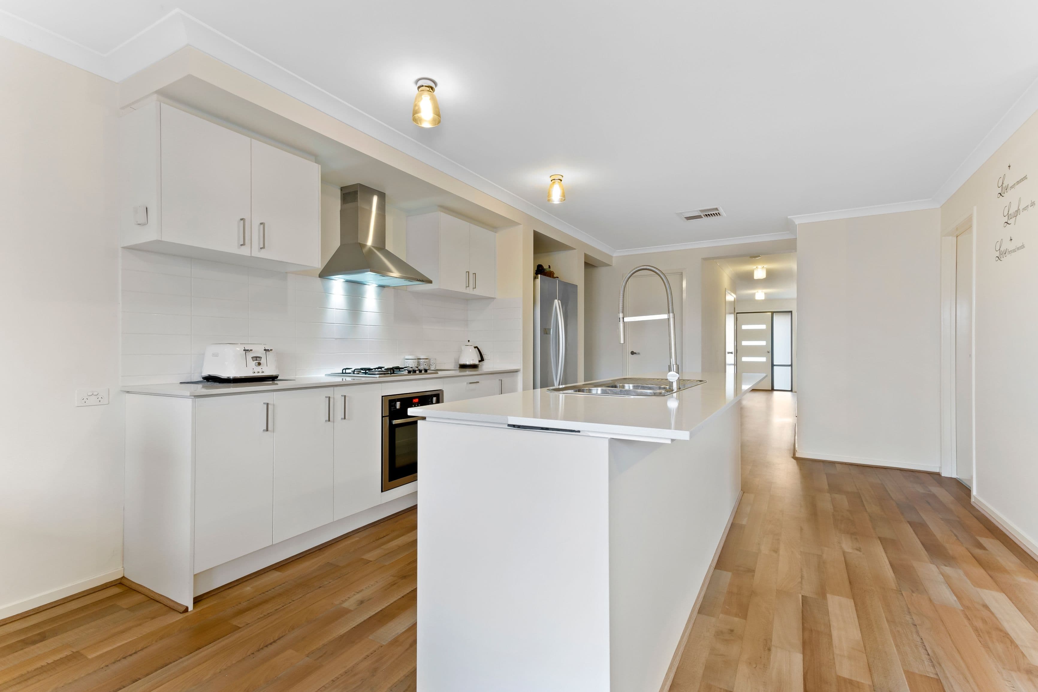 34 Fossilstone Avenue, Doreen VIC 3754, Doreen - Thumbnail 3