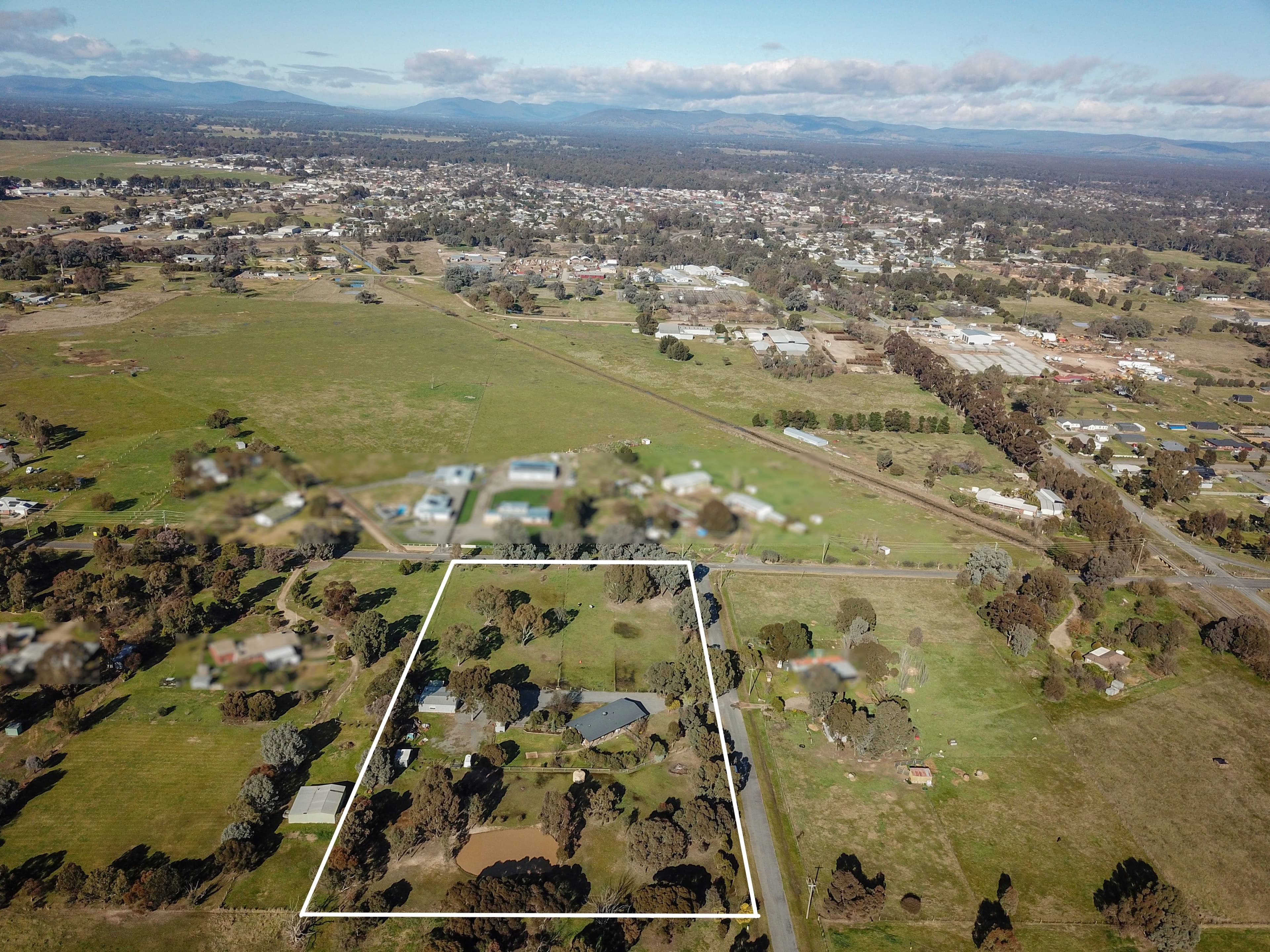 12 Kirkland Drive, Benalla VIC 3672, Benalla - Thumbnail 3
