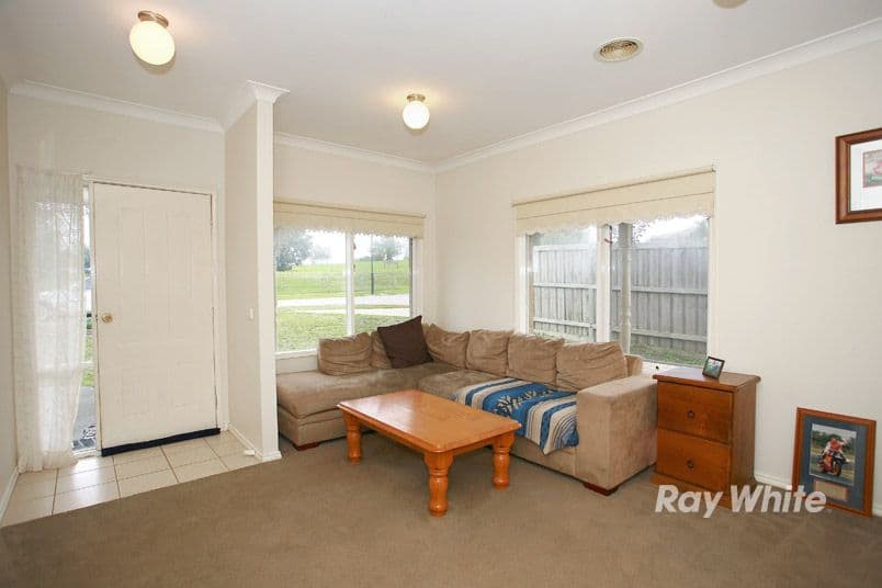 28 Waterbush Crescent, LYNDHURST VIC 3975, Lyndhurst - Thumbnail 2
