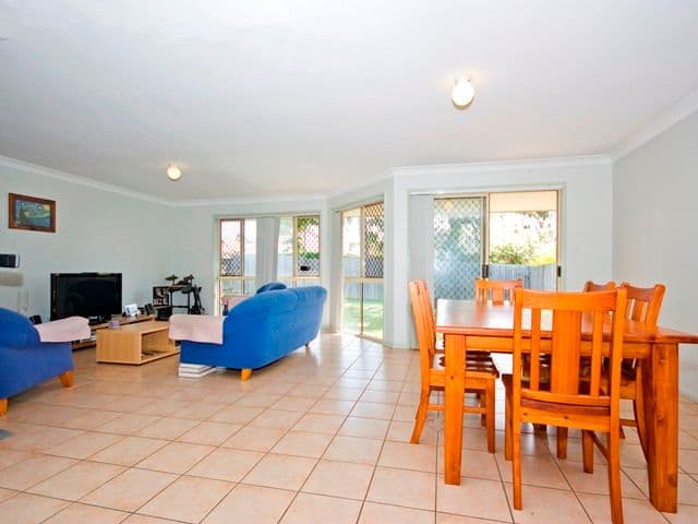 15 Chelsea Place, FOREST LAKE QLD 4078, Forest Lake - Thumbnail 2