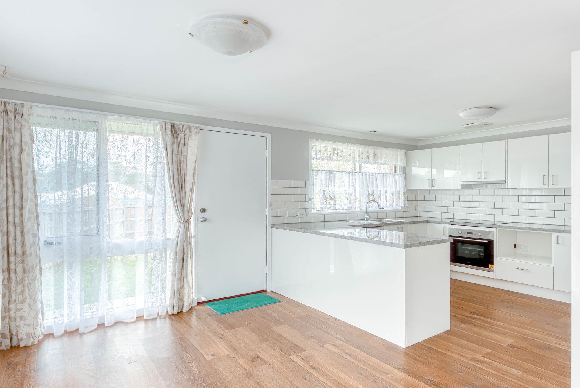 401 Thirlmere Way, Thirlmere - Thumbnail 3