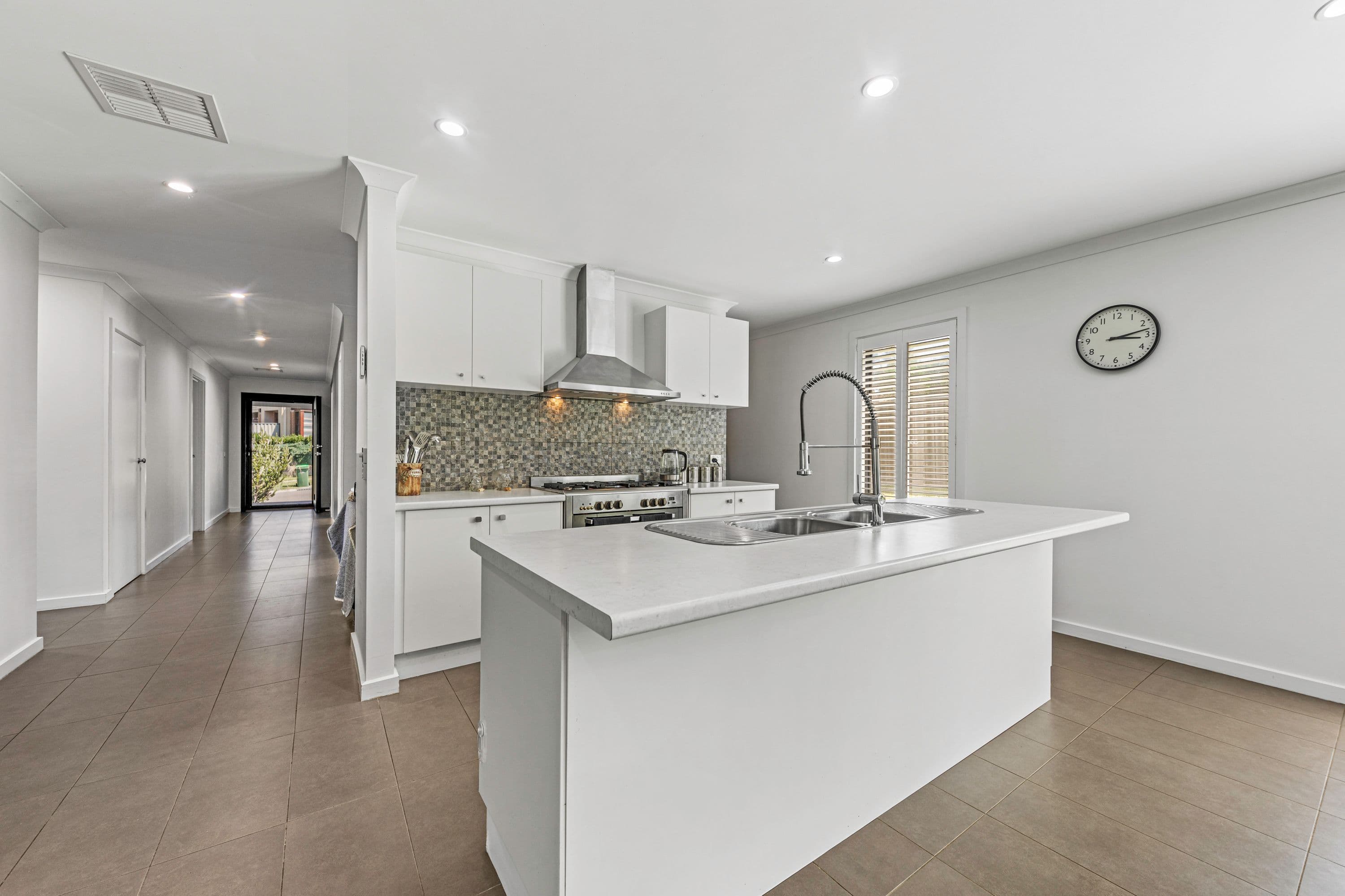 15 Corymbia Promenade, Pakenham VIC 3810, Pakenham - Thumbnail 8
