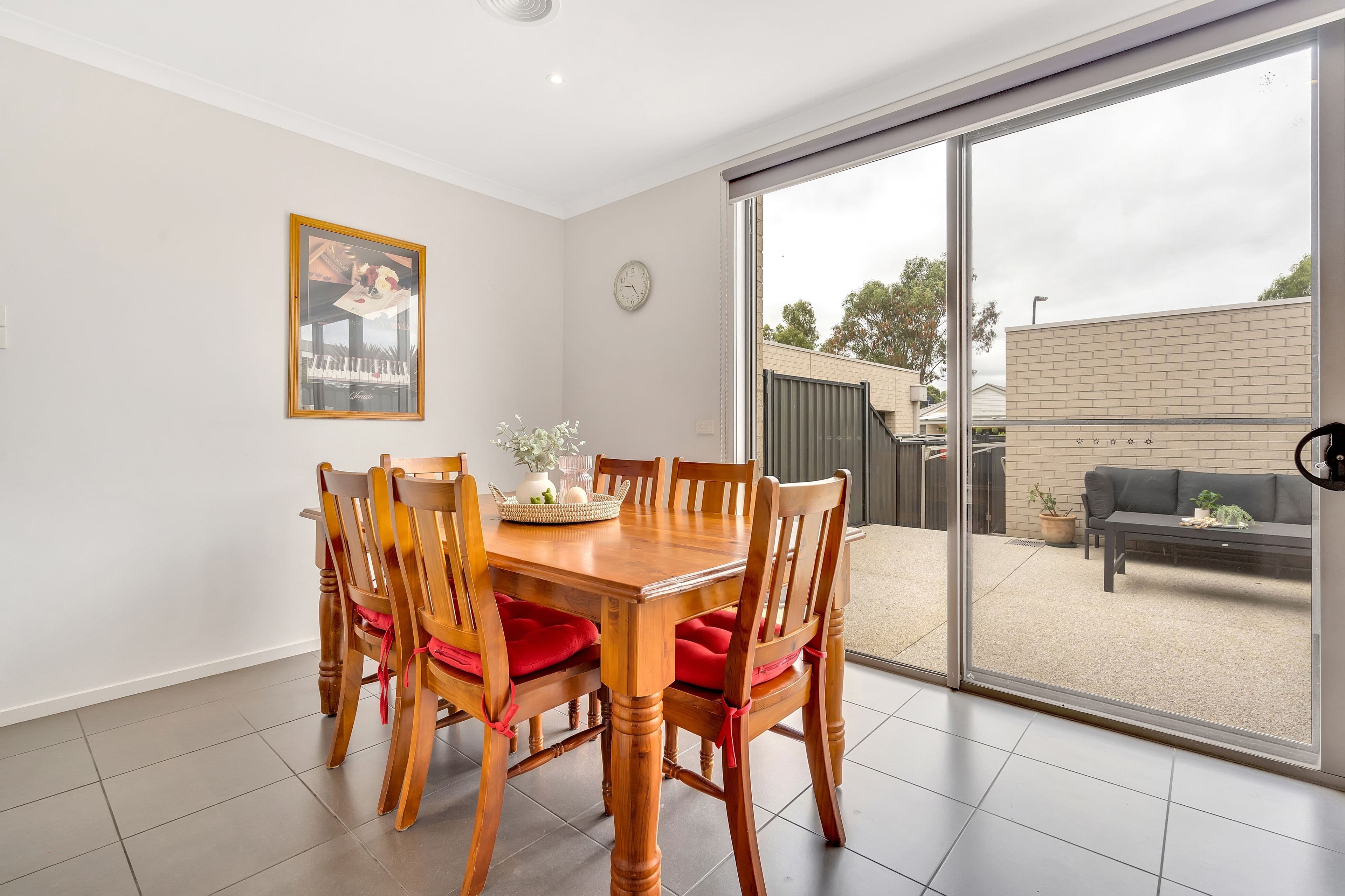 18 Brookfield Boulevard, Craigieburn VIC 3064, Craigieburn - Thumbnail 4