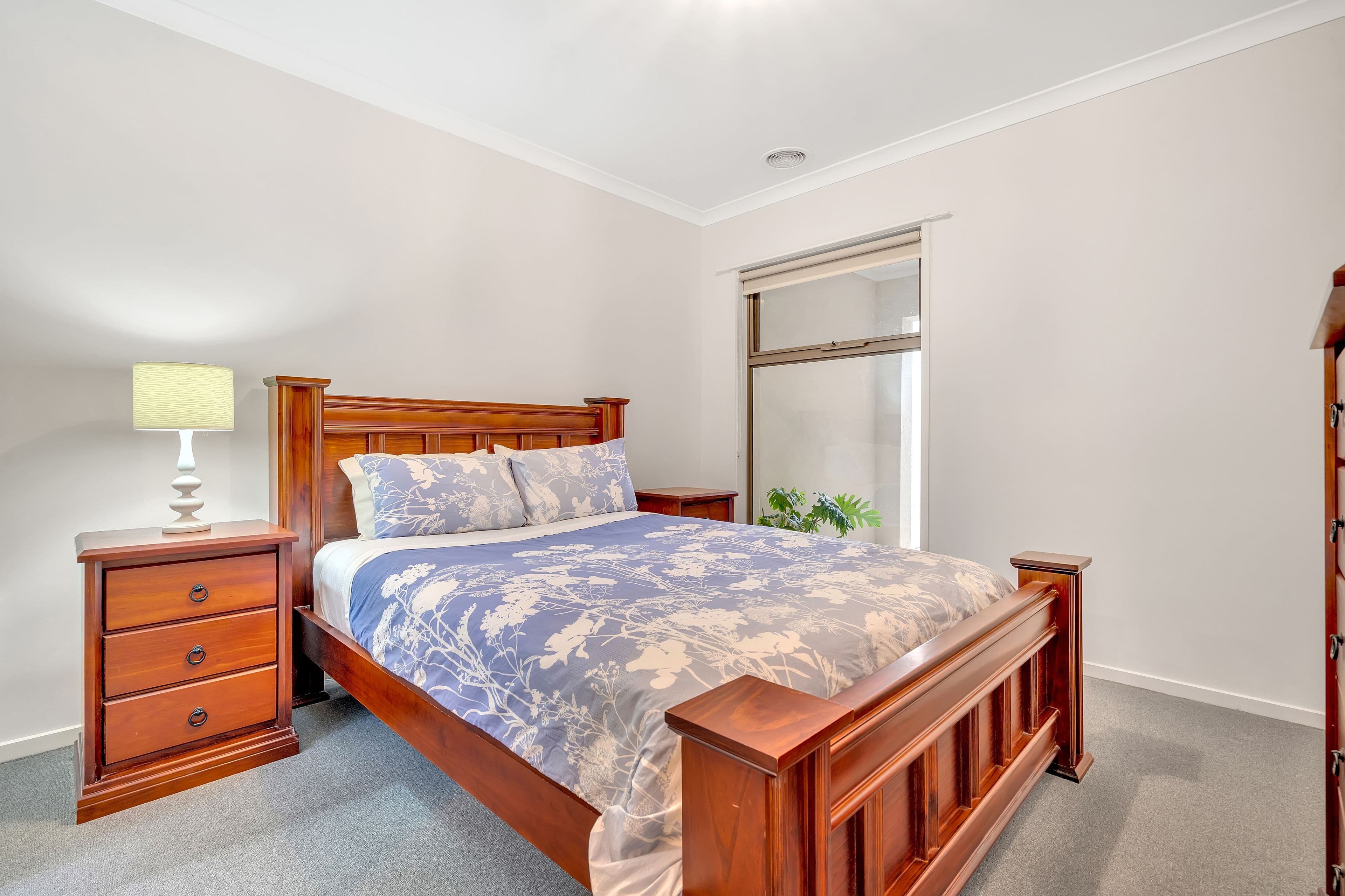 18 Brookfield Boulevard, Craigieburn VIC 3064, Craigieburn - Thumbnail 8