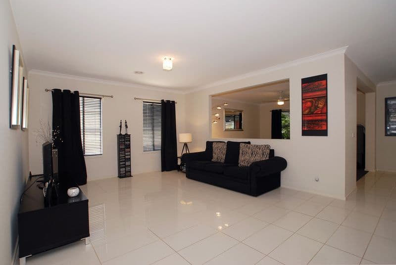 108 Southgateway, LANGWARRIN VIC 3910, Langwarrin - Thumbnail 6
