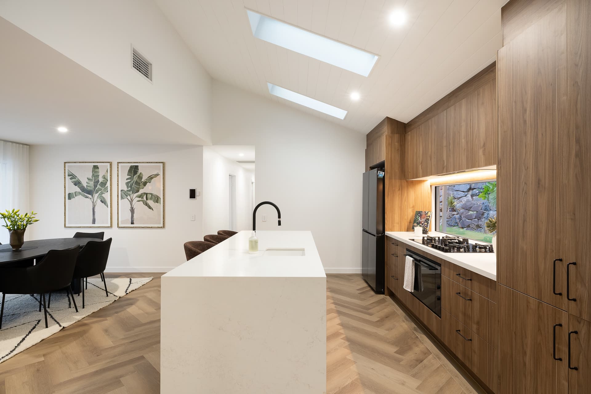 8 Carapook Crescent, Tallebudgera, QLD, 4228, Tallebudgera - Thumbnail 3