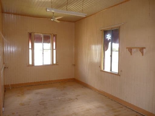 32 Davidson Street, OAKEY QLD 4401, Oakey - Thumbnail 4