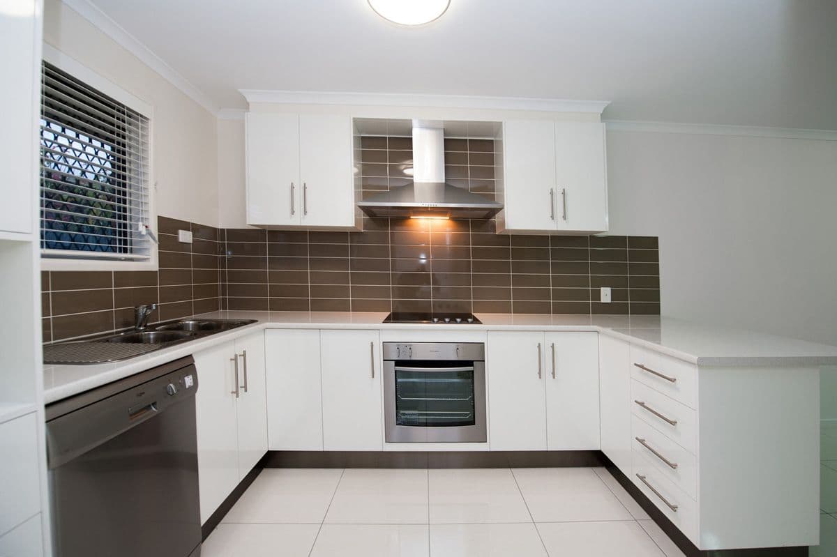 61 Cleary Street, CENTENARY HEIGHTS QLD 4350, Centenary Heights - Thumbnail 3