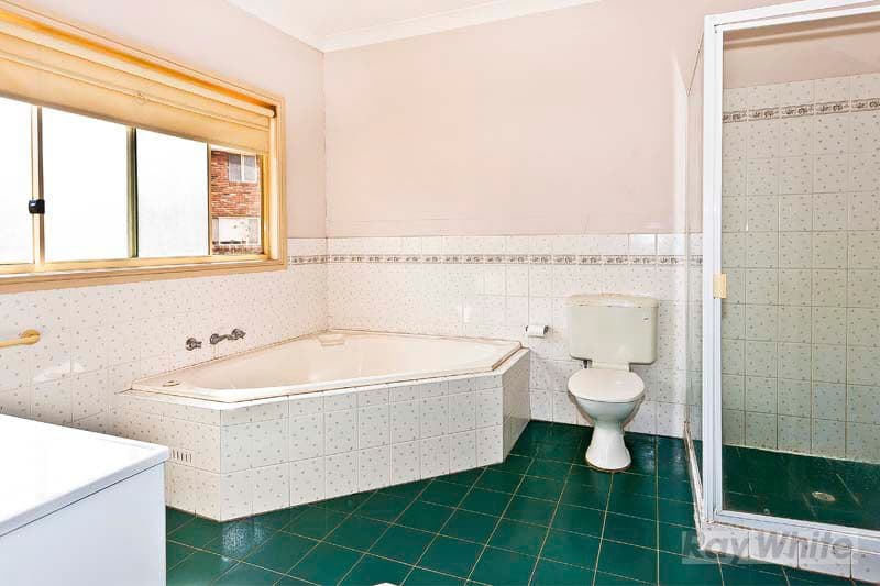 23 Garrison Road, BOSSLEY PARK NSW 2176, Bossley Park - Thumbnail 6