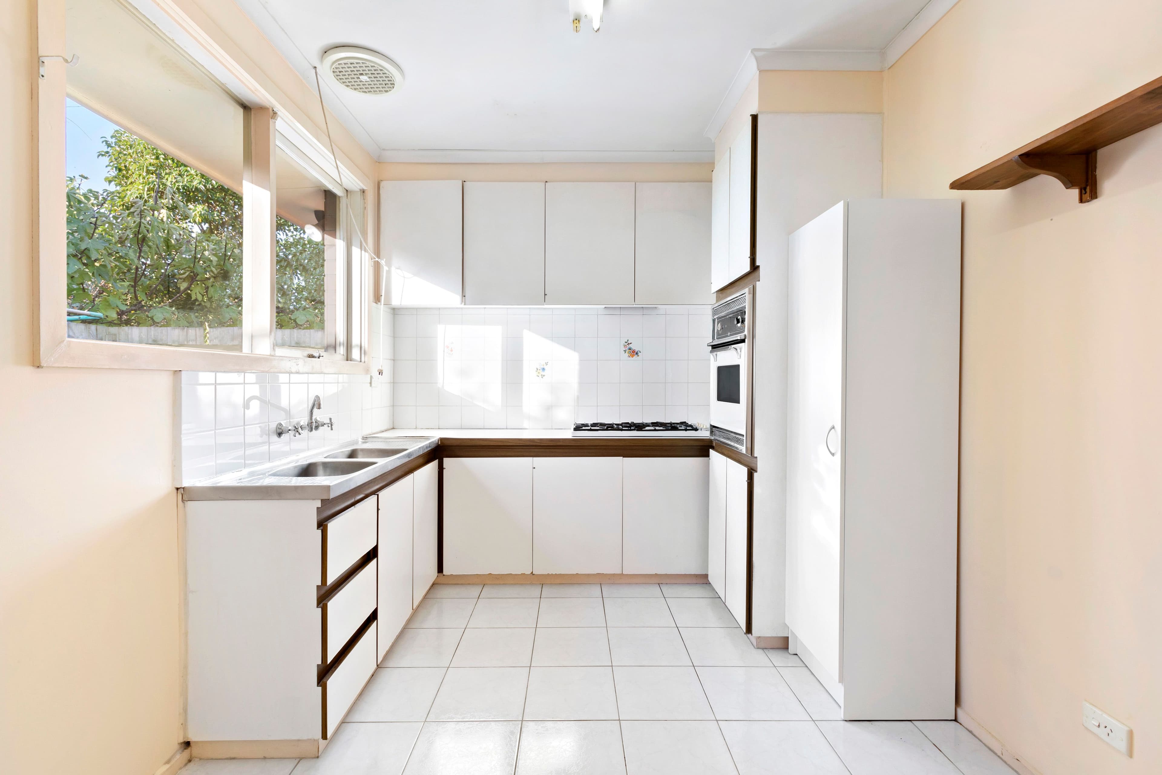 289 Waverley Road, Mount Waverley VIC 3149, Mount Waverley - Thumbnail 2