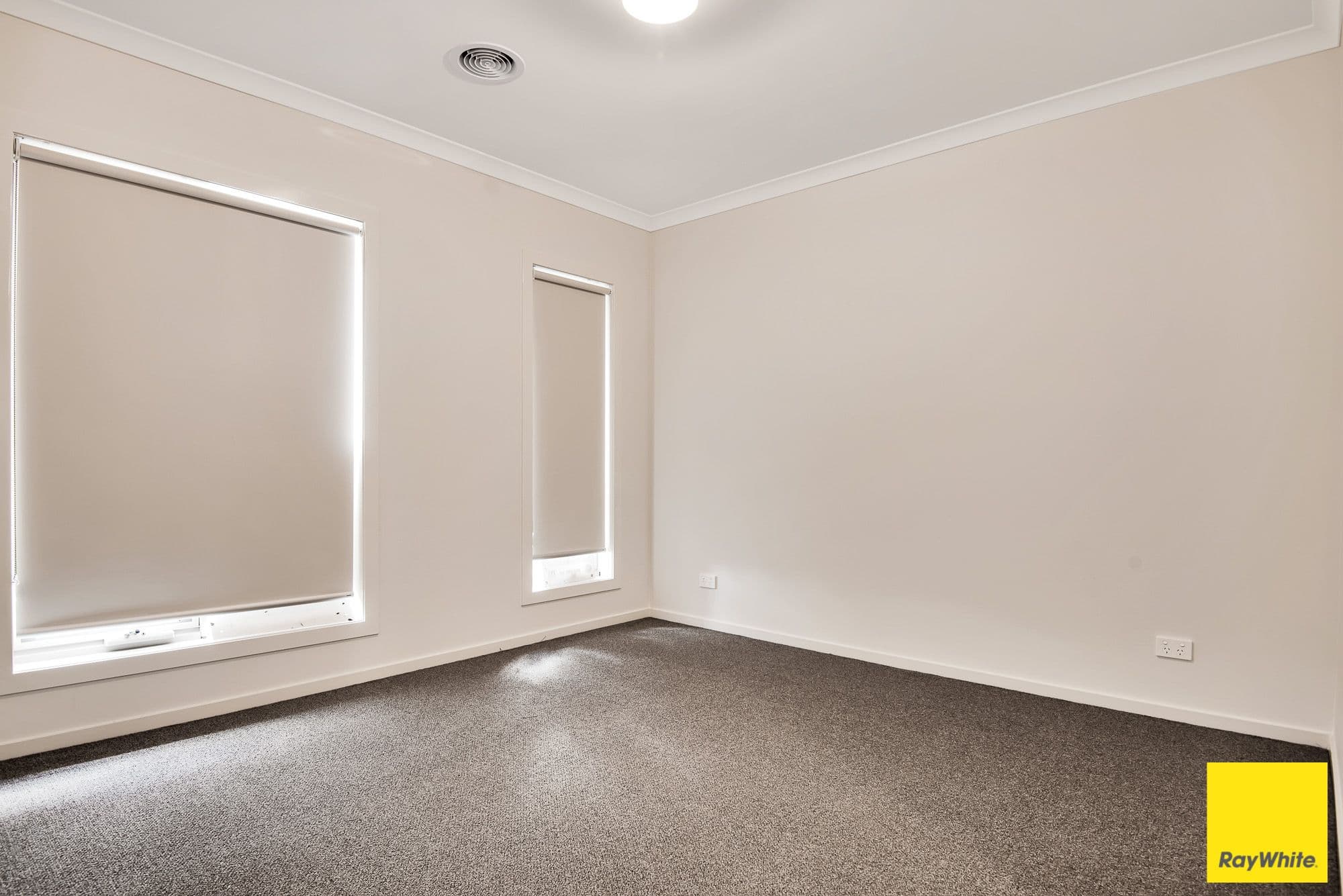 37 Calibre Avenue, Craigieburn VIC 3064, Craigieburn - Thumbnail 3