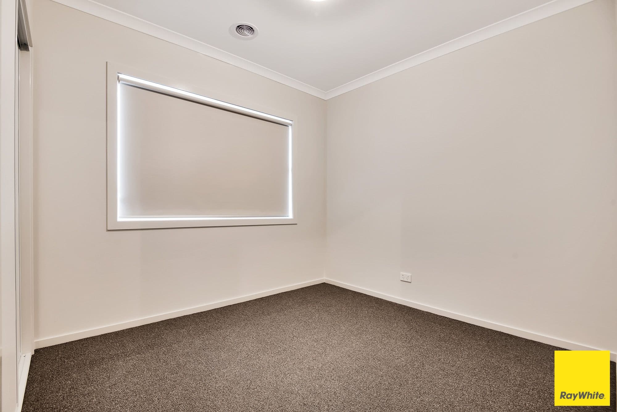 37 Calibre Avenue, Craigieburn VIC 3064, Craigieburn - Thumbnail 5