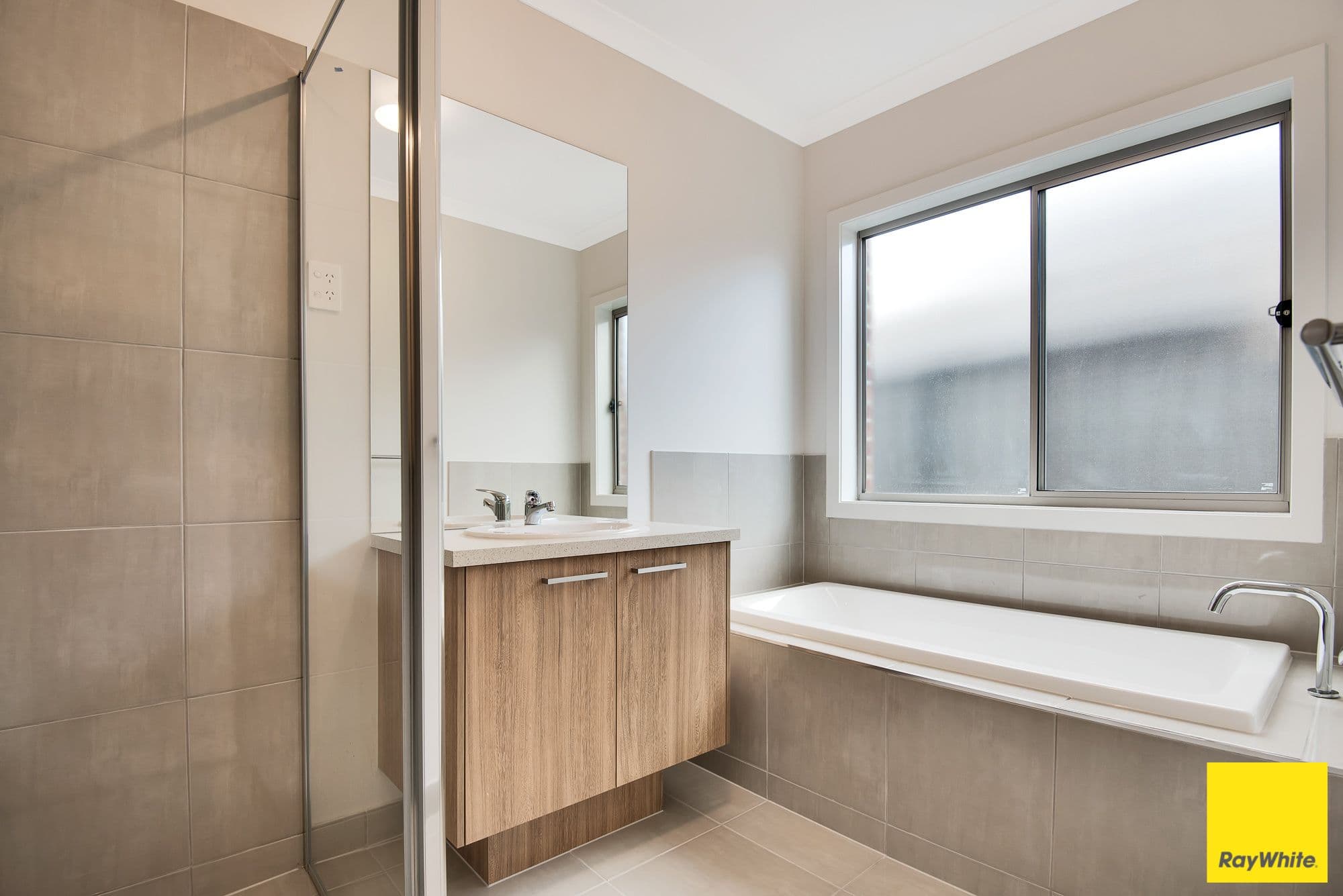 37 Calibre Avenue, Craigieburn VIC 3064, Craigieburn - Thumbnail 6